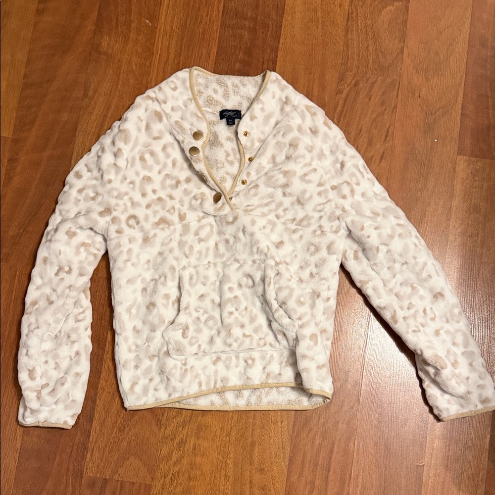Daytrip Cream and Tan Fleece Pullover